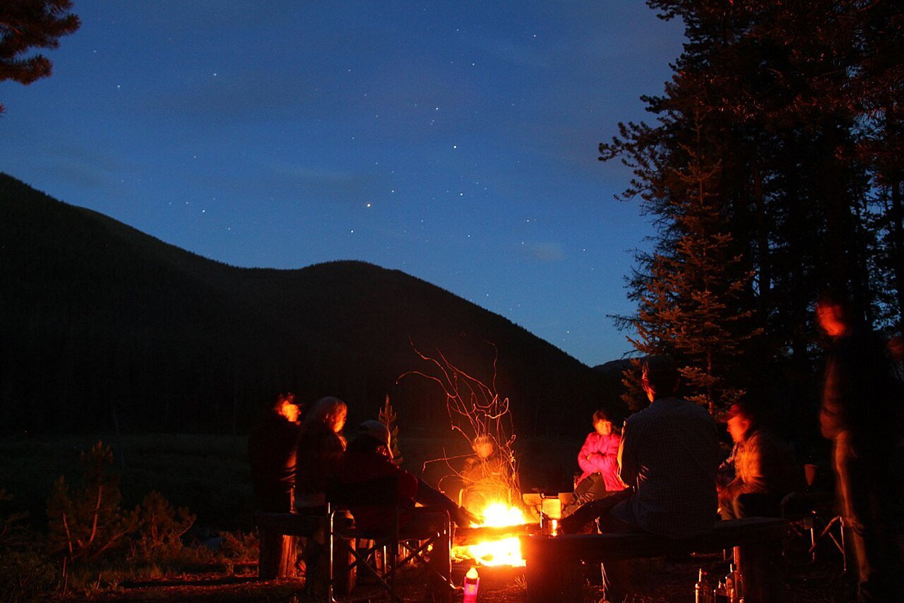 99 Nights in the Forest: cómo sobrevivir las primeras noches